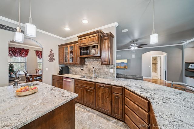 26110 E 115th Court, Coweta, OK 74429