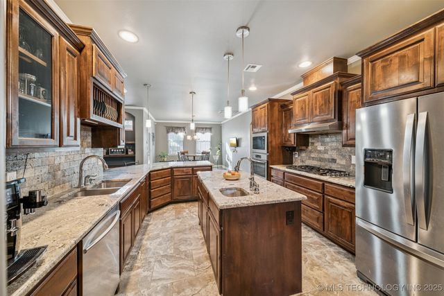 26110 E 115th Court, Coweta, OK 74429