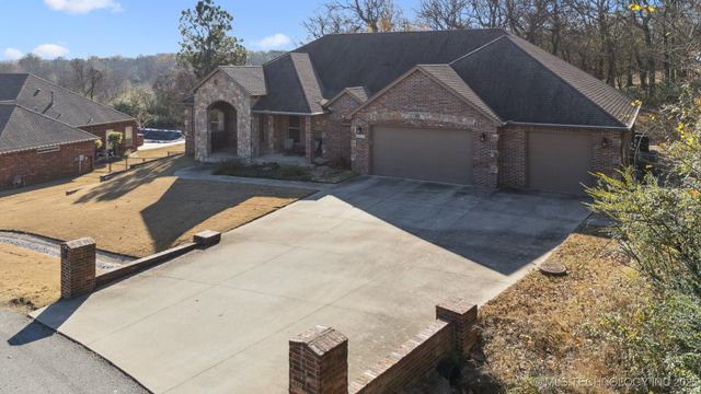 26110 E 115th Court, Coweta, OK 74429