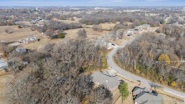 26110 E 115th Court, Coweta, OK 74429