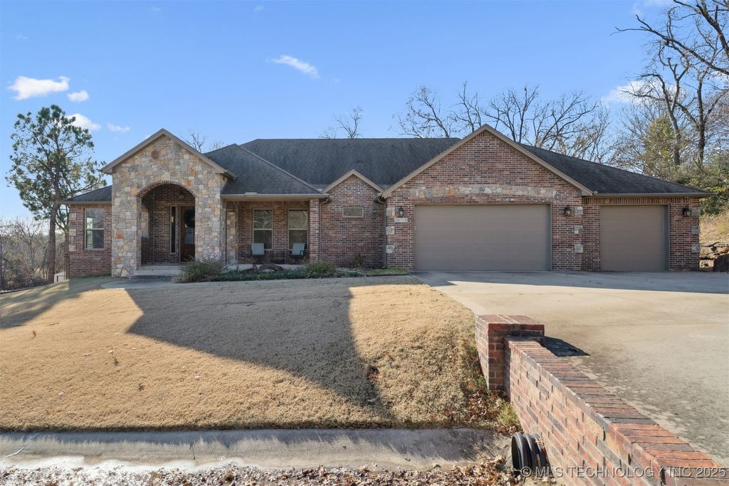 26110 E 115th Court, Coweta, OK 74429