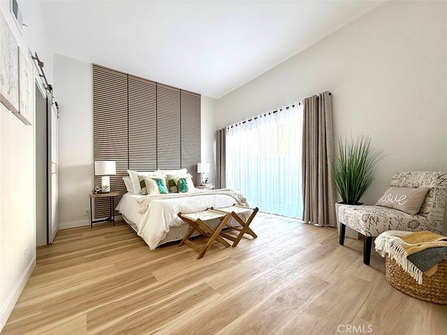 2720 W Segerstrom D, Santa Ana, CA 92704