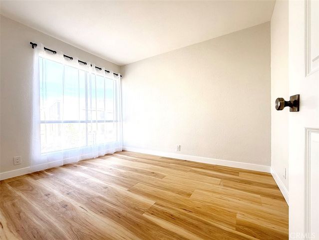 2720 W Segerstrom D, Santa Ana, CA 92704