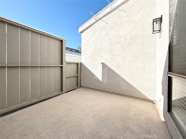 2720 W Segerstrom D, Santa Ana, CA 92704
