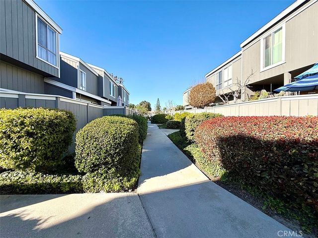 2720 W Segerstrom D, Santa Ana, CA 92704