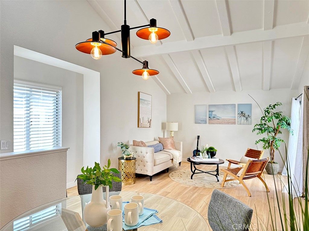 2720 W Segerstrom D, Santa Ana, CA 92704