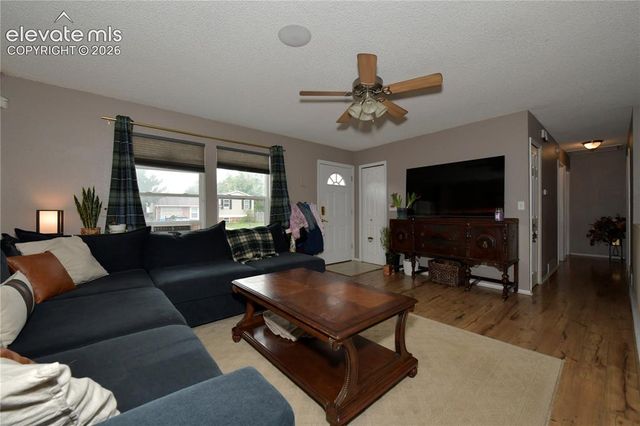 4885 Hunters Run NA, Colorado Springs, CO 80911