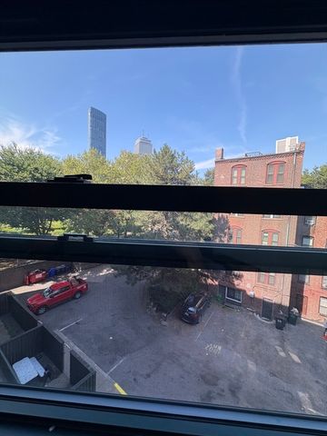 400 Massachusetts Avenue 34, Boston, MA 02115