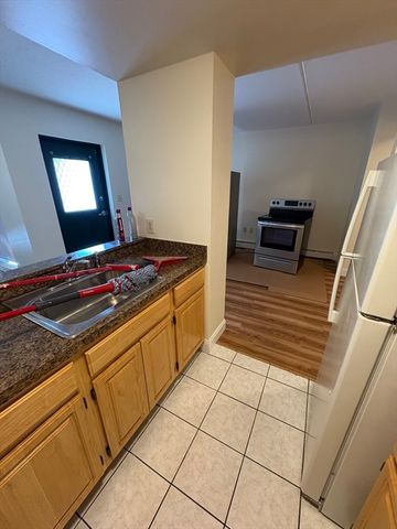 400 Massachusetts Avenue 34, Boston, MA 02115