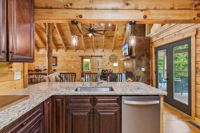 245 Timberwalk Drive, Ellijay, GA 30540