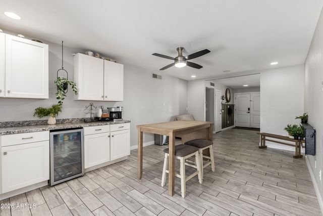 535 W PANTERA Avenue, Mesa, AZ 85210