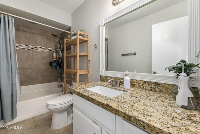 535 W PANTERA Avenue, Mesa, AZ 85210