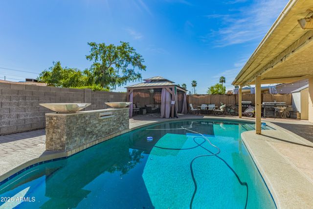 535 W PANTERA Avenue, Mesa, AZ 85210