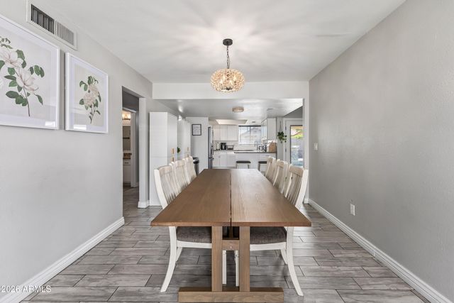 535 W PANTERA Avenue, Mesa, AZ 85210