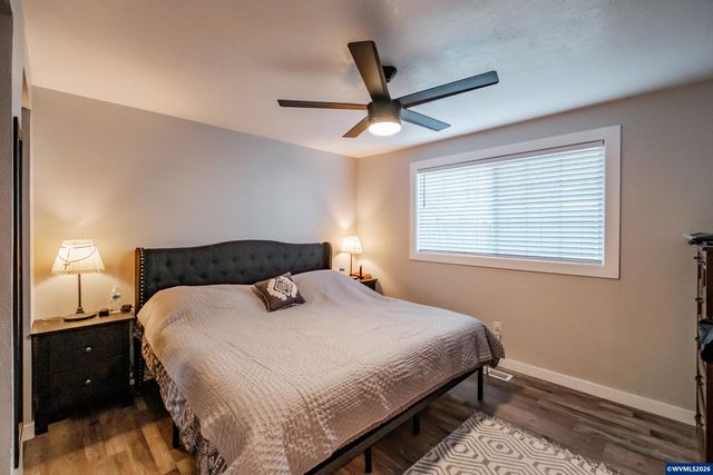 4765 Swegle Rd NE, Salem, OR 97301