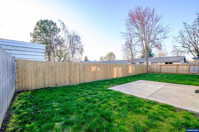 4765 Swegle Rd NE, Salem, OR 97301