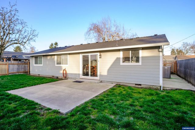 4765 Swegle Rd NE, Salem, OR 97301