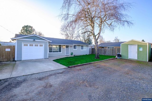 4765 Swegle Rd NE, Salem, OR 97301