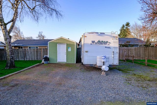 4765 Swegle Rd NE, Salem, OR 97301