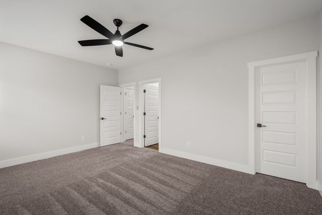 418 Meadowlook Dr, Lebanon, TN 37087