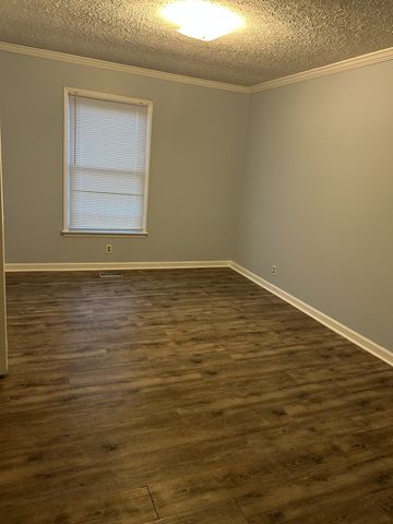 451 Clifton Dr, Goodlettsville, TN 37072