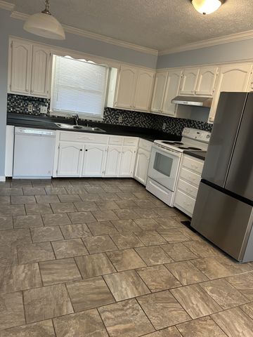 451 Clifton Dr, Goodlettsville, TN 37072