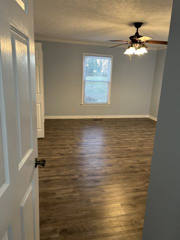 451 Clifton Dr, Goodlettsville, TN 37072