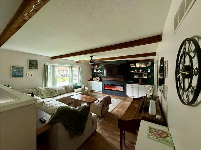 7111 Michael Lane, Pleasant Valley, MO 64068