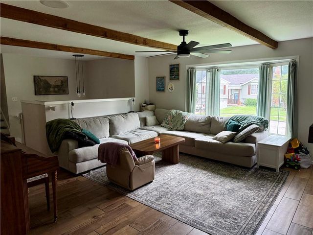 7111 Michael Lane, Pleasant Valley, MO 64068
