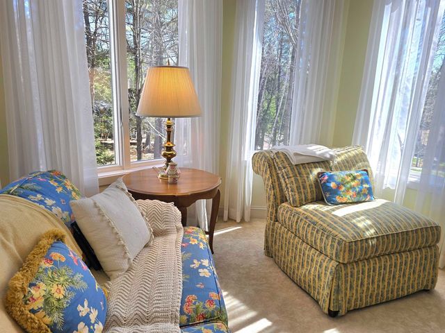 22 & 12 Moat Lane, Hales Location, NH 03860