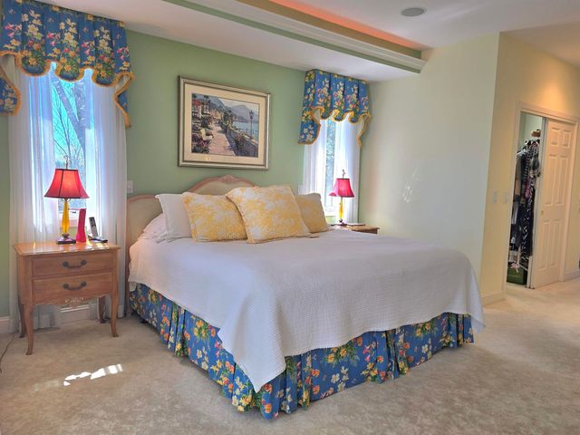 22 & 12 Moat Lane, Hales Location, NH 03860