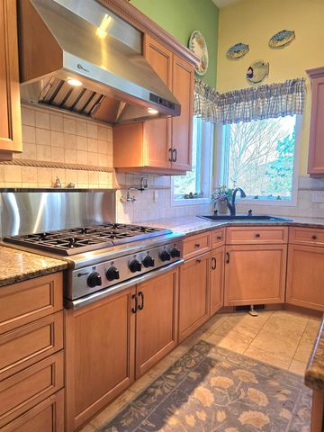 22 & 12 Moat Lane, Hales Location, NH 03860
