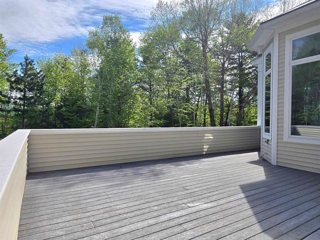 22 & 12 Moat Lane, Hales Location, NH 03860