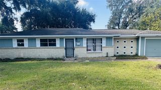 11608 Segrest Drive, Houston, TX 77047