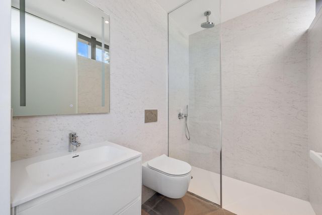 2000 S OCEAN Drive 5A, Hallandale Beach, FL 33009