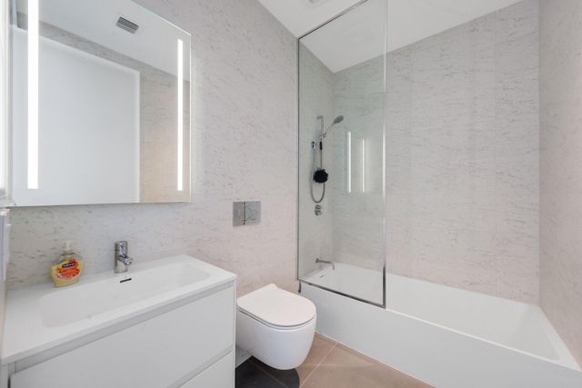 2000 S OCEAN Drive 5A, Hallandale Beach, FL 33009