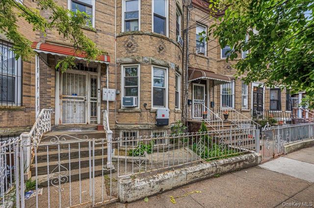 298 Etna St, Brooklyn, NY 11208