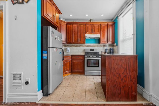 298 Etna St, Brooklyn, NY 11208