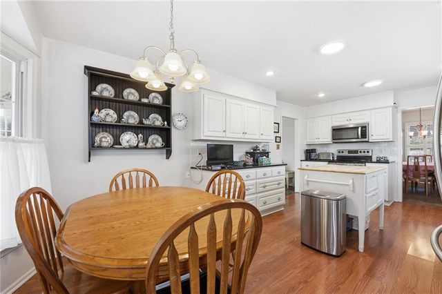 24101 E 88th Street, Lee's Summit, MO 64064