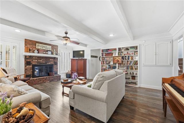 24101 E 88th Street, Lee's Summit, MO 64064