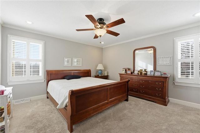 24101 E 88th Street, Lee's Summit, MO 64064