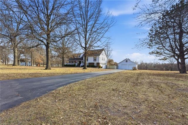 24101 E 88th Street, Lee's Summit, MO 64064