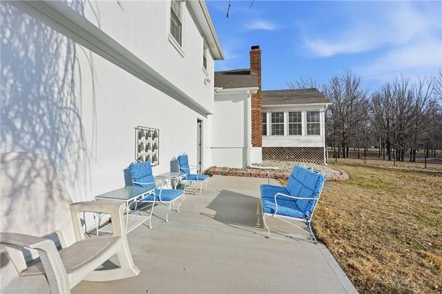 24101 E 88th Street, Lee's Summit, MO 64064