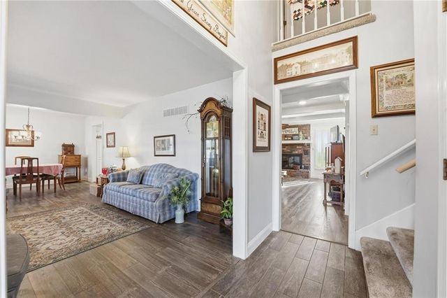 24101 E 88th Street, Lee's Summit, MO 64064