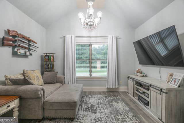 571 Stonebranch Drive, Loganville, GA 30052