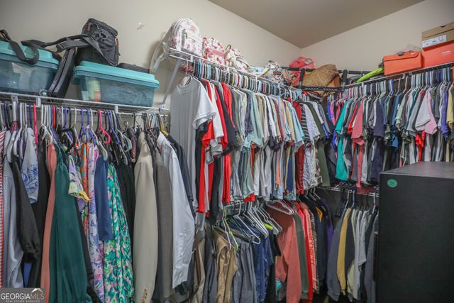 571 Stonebranch Drive, Loganville, GA 30052
