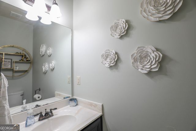 571 Stonebranch Drive, Loganville, GA 30052