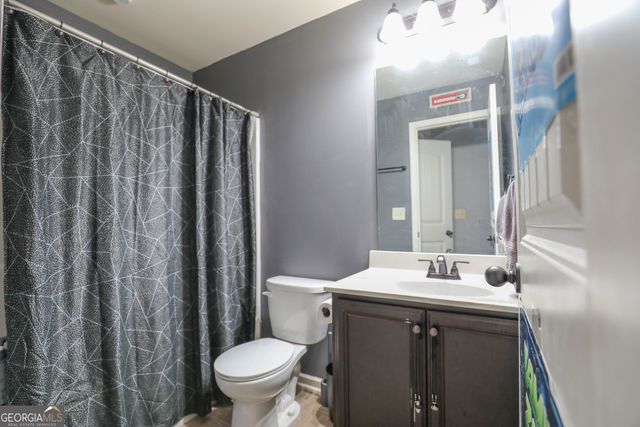 571 Stonebranch Drive, Loganville, GA 30052