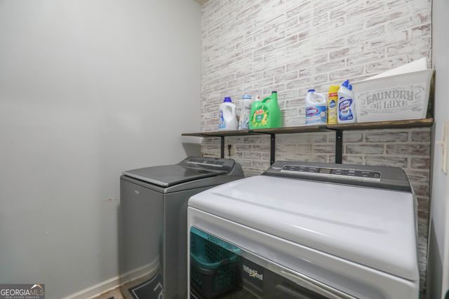 571 Stonebranch Drive, Loganville, GA 30052