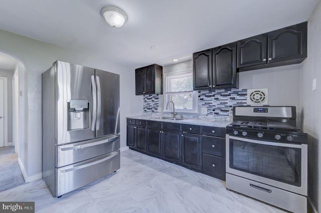 189 REGINA AVE, Hamilton, NJ 08619